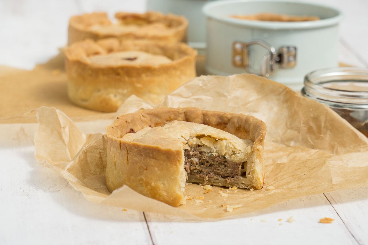 Easy Authentic Scotch Pie Recipe Scottish Scran